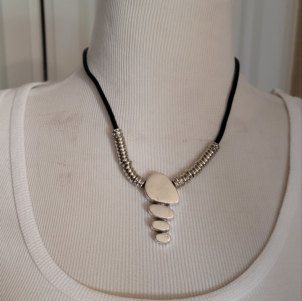 Boho Pebble Silver Pendant on Leather cord NEW